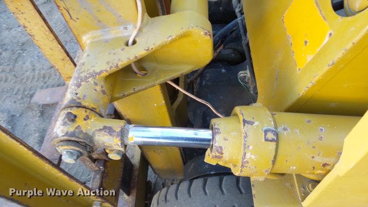 image for item FQ9271 Toyota forklift