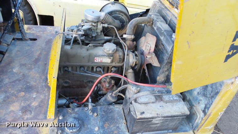 image for item FQ9271 Toyota forklift