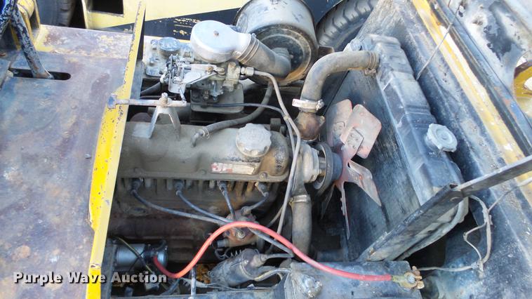 image for item FQ9271 Toyota forklift