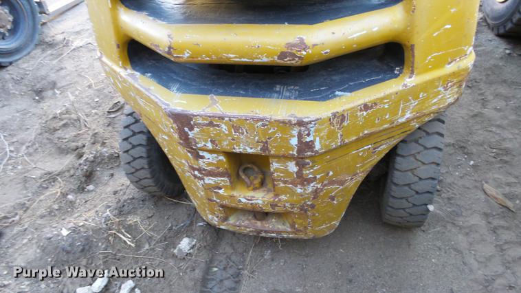 image for item FQ9271 Toyota forklift