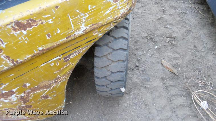 image for item FQ9271 Toyota forklift