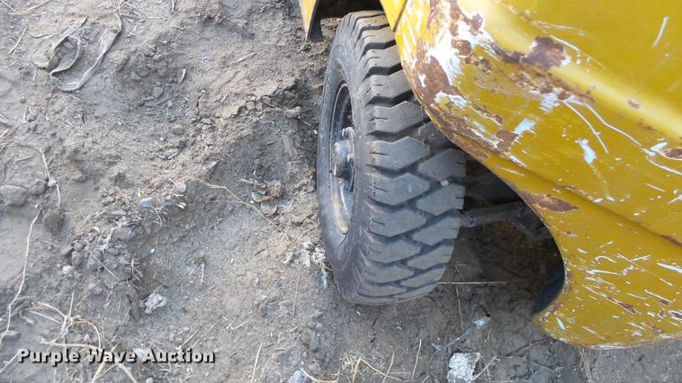 image for item FQ9271 Toyota forklift