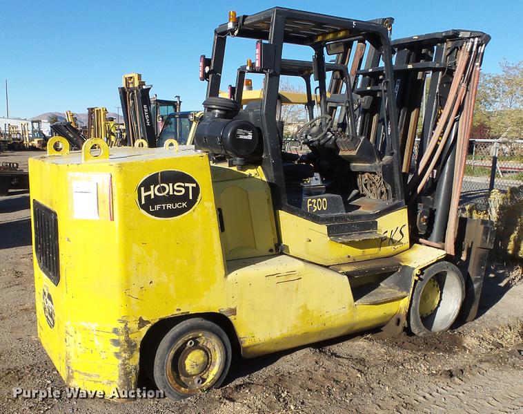 Hoist F300 FKS series forklift in Reno, NV Item FQ9273 sold Purple Wave