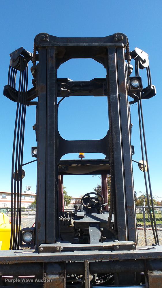 image for item FQ9298 2004 Taylor T250S forklift