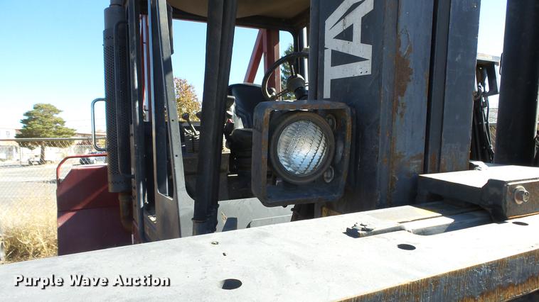 image for item FQ9298 2004 Taylor T250S forklift