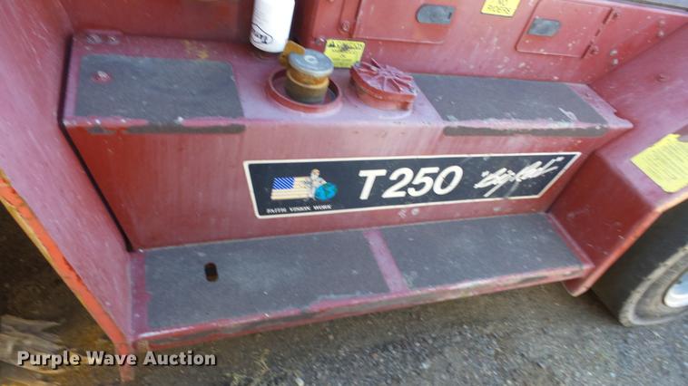 image for item FQ9298 2004 Taylor T250S forklift