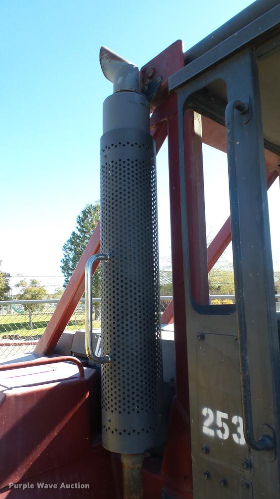 image for item FQ9298 2004 Taylor T250S forklift