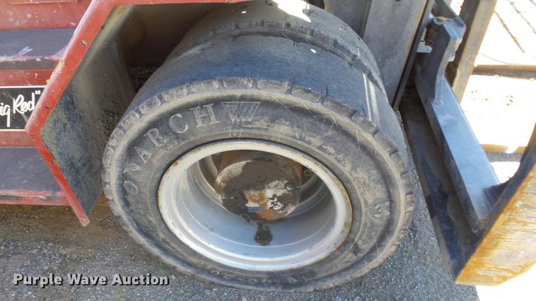 image for item FQ9298 2004 Taylor T250S forklift