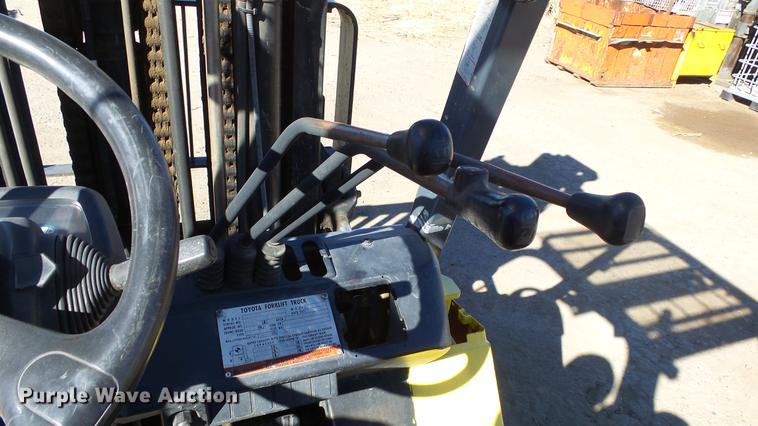 image for item FQ9313 Toyota 7FGCU55 forklift