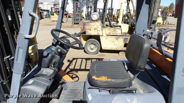 image for item FQ9314 Toyota 7FGCU25 forklift