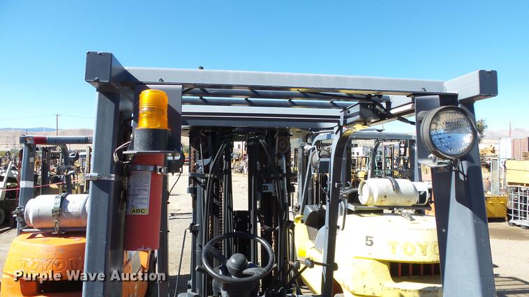 image for item FQ9314 Toyota 7FGCU25 forklift