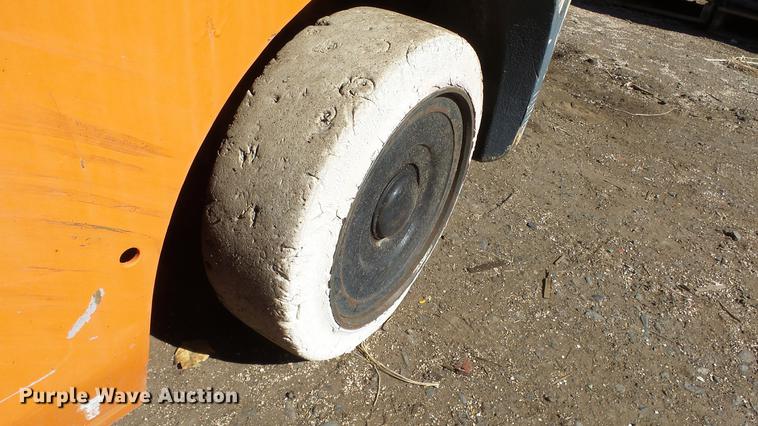 image for item FQ9314 Toyota 7FGCU25 forklift