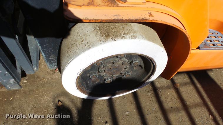 image for item FQ9314 Toyota 7FGCU25 forklift