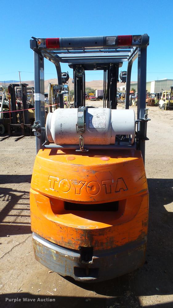 image for item FQ9315 2000 Toyota 7FGCU25 forklift