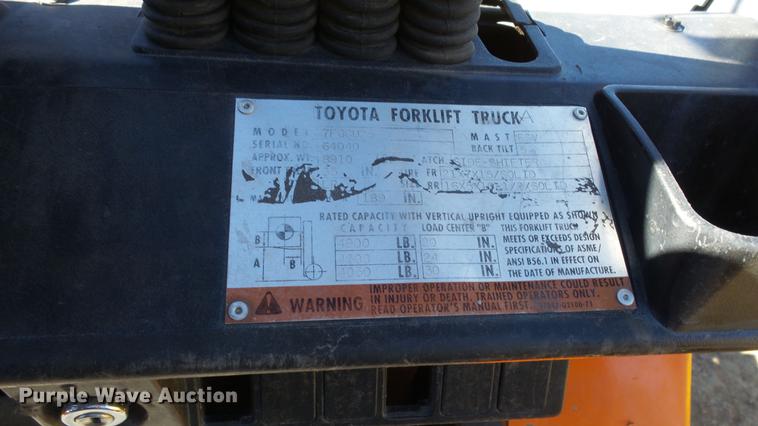 image for item FQ9315 2000 Toyota 7FGCU25 forklift