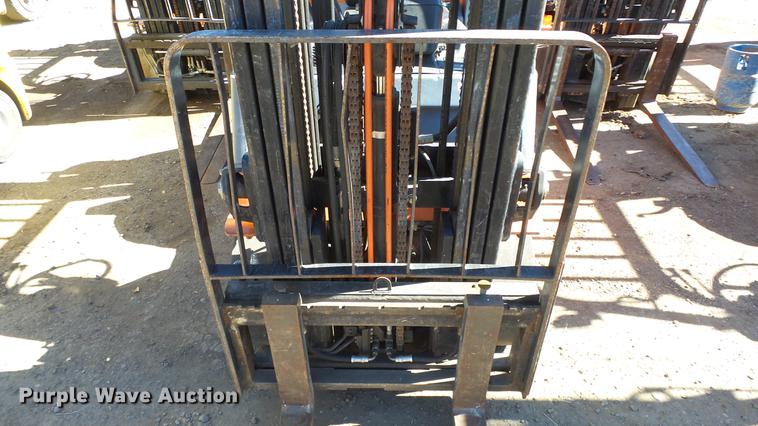 image for item FQ9315 2000 Toyota 7FGCU25 forklift