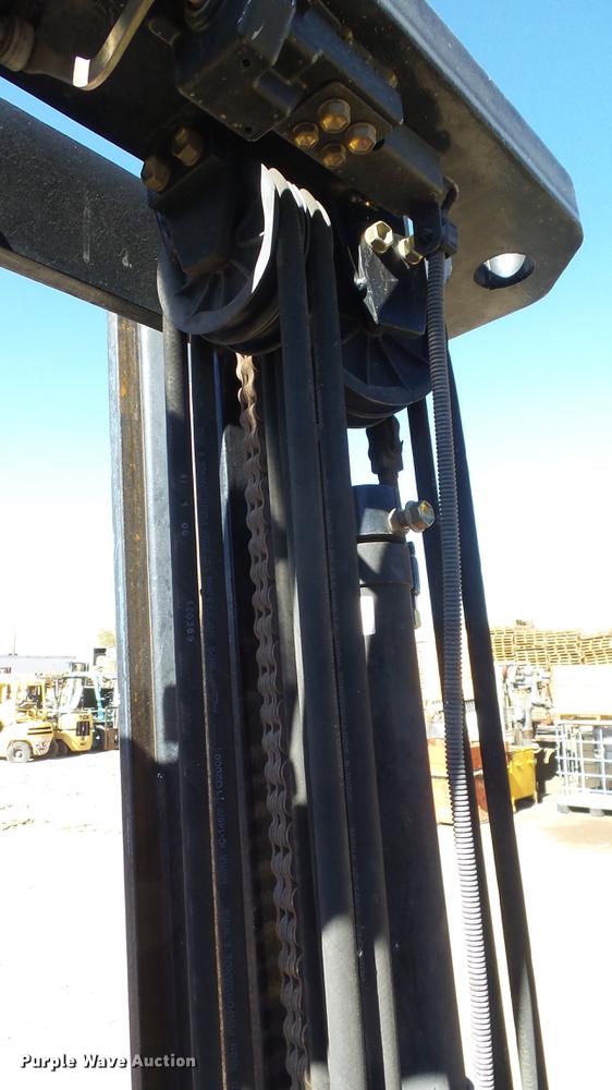 image for item FQ9315 2000 Toyota 7FGCU25 forklift