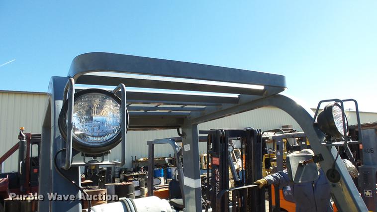 image for item FQ9315 2000 Toyota 7FGCU25 forklift