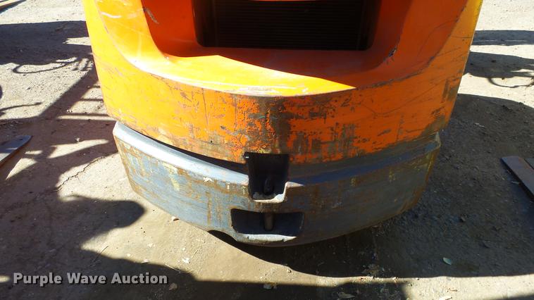 image for item FQ9315 2000 Toyota 7FGCU25 forklift
