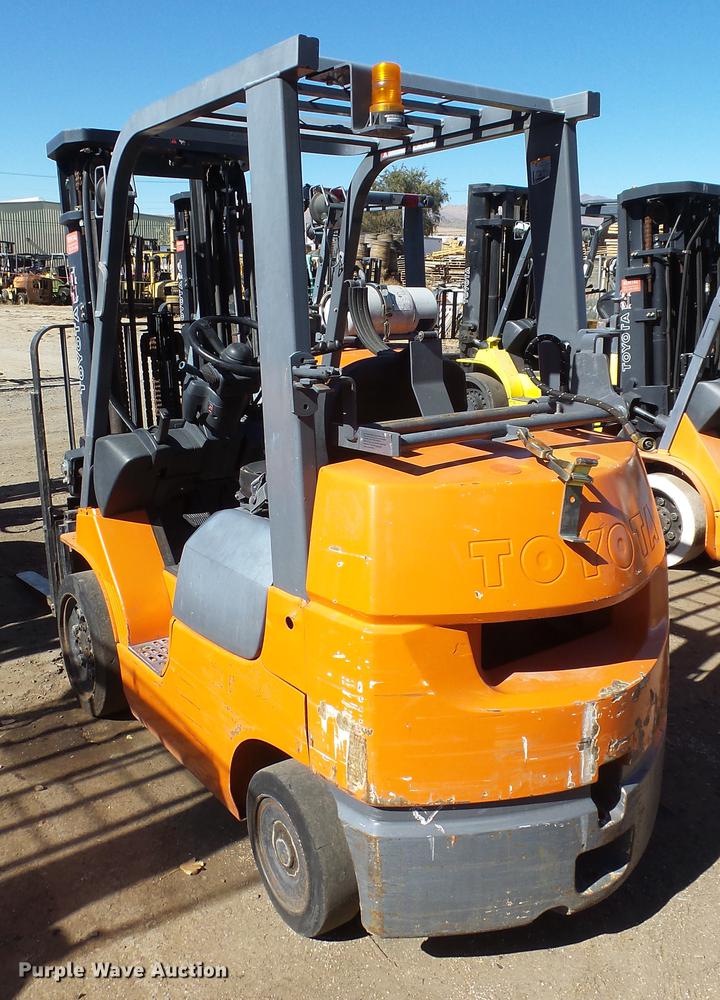 image for item FQ9316 Toyota 7FGCU25 forklift