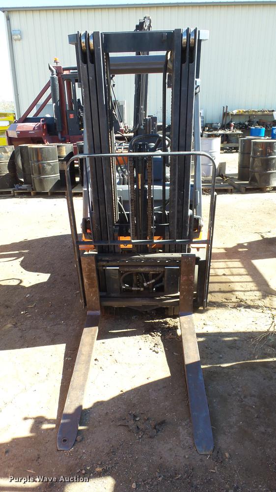 image for item FQ9316 Toyota 7FGCU25 forklift