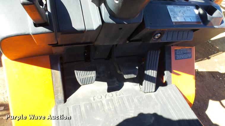 image for item FQ9316 Toyota 7FGCU25 forklift