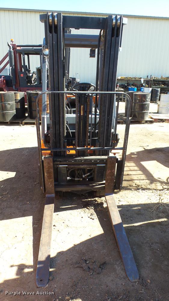 image for item FQ9316 Toyota 7FGCU25 forklift