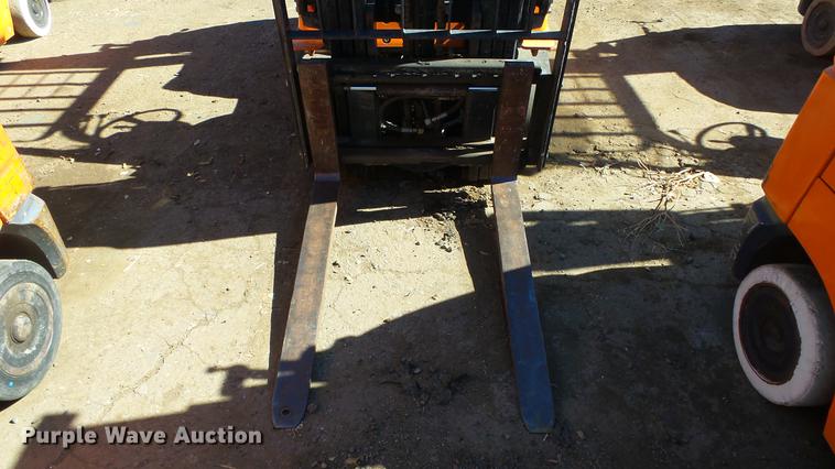 image for item FQ9316 Toyota 7FGCU25 forklift