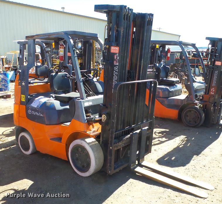 image for item FQ9317 Toyota forklift