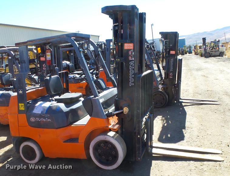image for item FQ9317 Toyota forklift