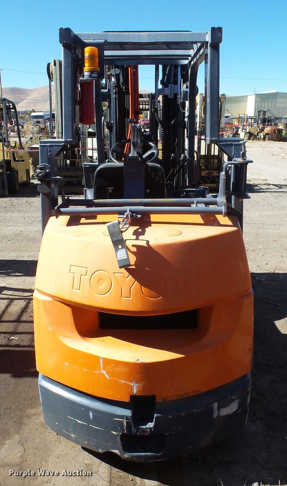 image for item FQ9317 Toyota forklift