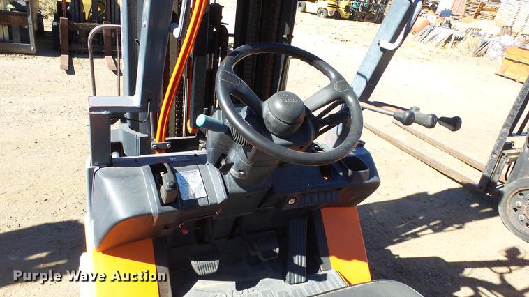 image for item FQ9317 Toyota forklift