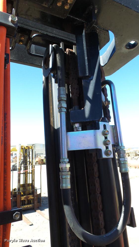 image for item FQ9317 Toyota forklift