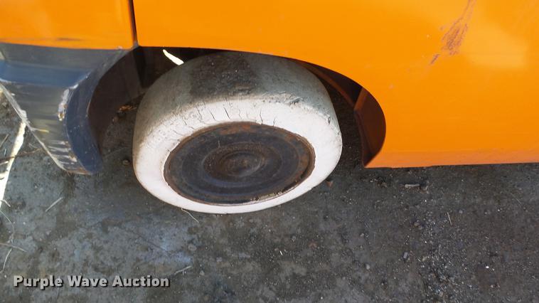 image for item FQ9317 Toyota forklift