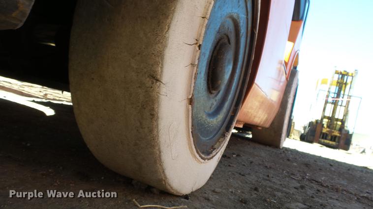 image for item FQ9317 Toyota forklift