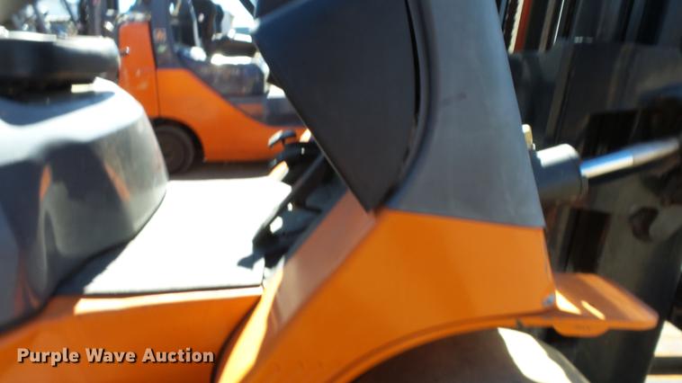 image for item FQ9317 Toyota forklift