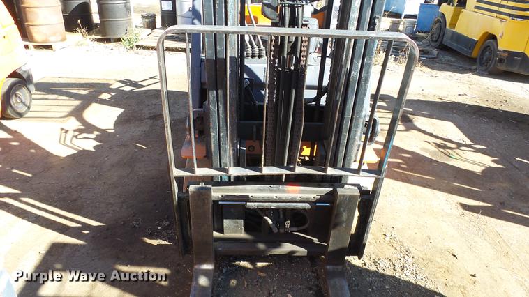 image for item FQ9318 Toyota 7FGCU25 forklift