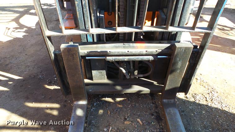 image for item FQ9318 Toyota 7FGCU25 forklift