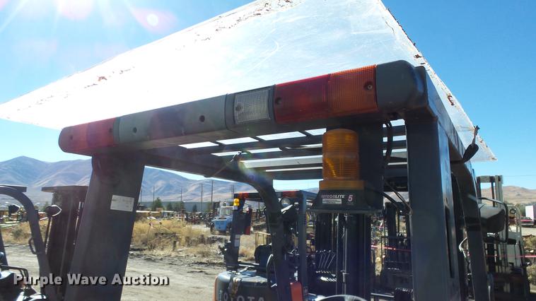 image for item FQ9318 Toyota 7FGCU25 forklift