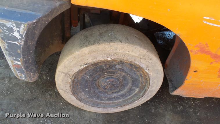 image for item FQ9318 Toyota 7FGCU25 forklift