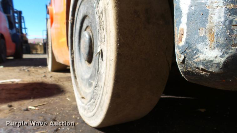 image for item FQ9318 Toyota 7FGCU25 forklift