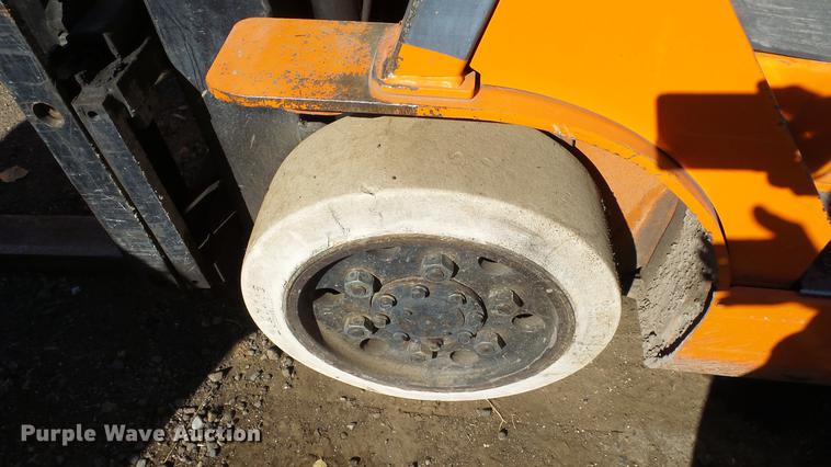 image for item FQ9318 Toyota 7FGCU25 forklift