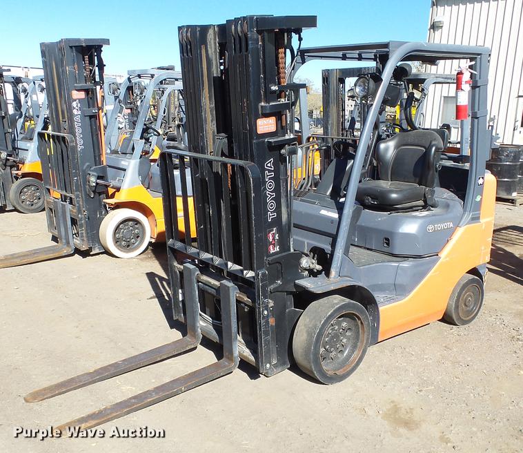 image for item FQ9319 2008 Toyota 8FGCU25 forklift