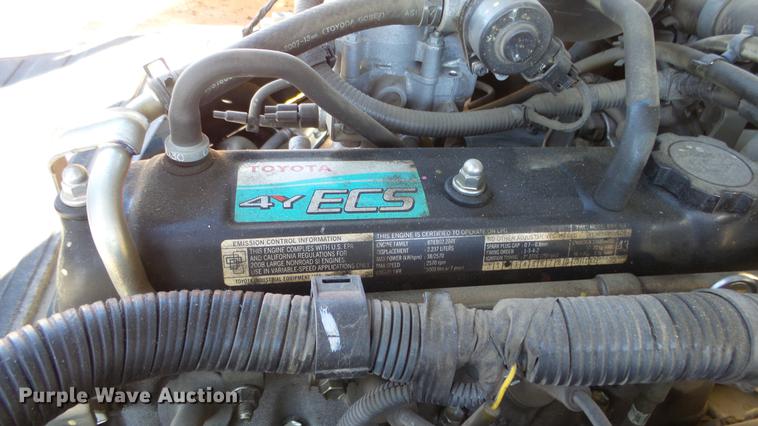 image for item FQ9319 2008 Toyota 8FGCU25 forklift