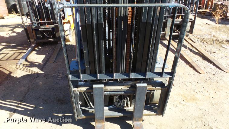 image for item FQ9319 2008 Toyota 8FGCU25 forklift