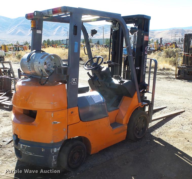 image for item FQ9320 Toyota 7FGCU25 forklift