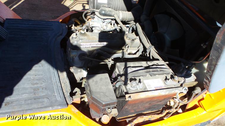 image for item FQ9320 Toyota 7FGCU25 forklift
