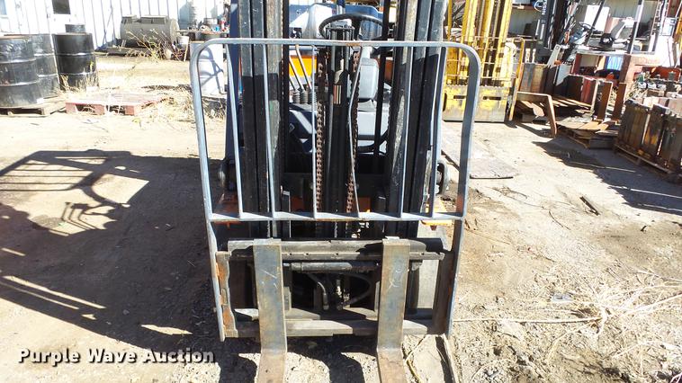 image for item FQ9320 Toyota 7FGCU25 forklift