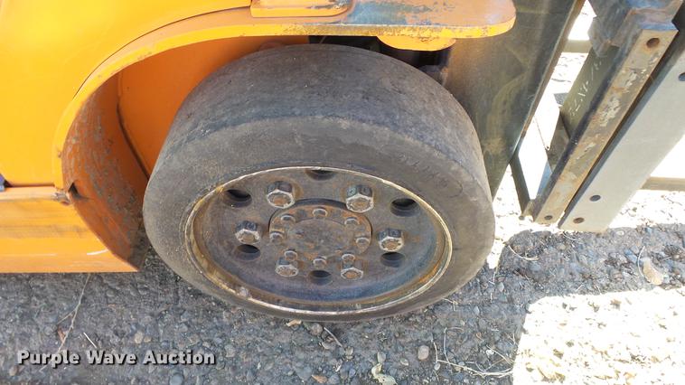 image for item FQ9320 Toyota 7FGCU25 forklift