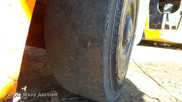 image for item FQ9320 Toyota 7FGCU25 forklift